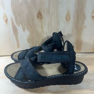 Fly London Black Strappy Fabric Sandals Women’s Size 8.5